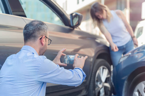 Professional Sr22 Insurance technician working in Austintown, OH